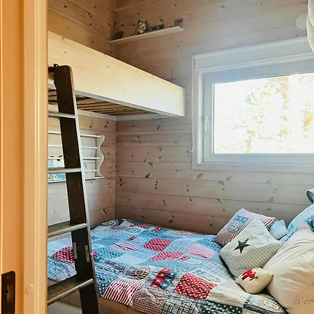 Дом отдыха Architect-designed With Sea View Hommersak