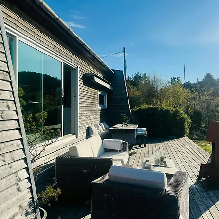 Architect-designed With Sea View Vakantiehuis *